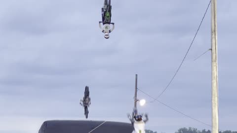 Backflip Train #moto #fmx #dirtbikes