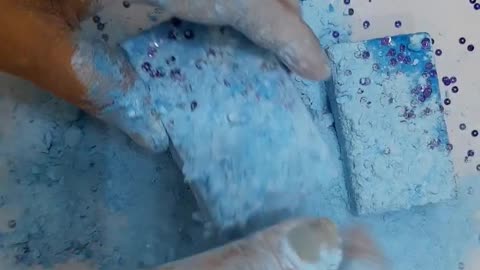 ASMR Baking Soda Crushing | big cylinders | very satisfying | gym chalk crumbling #trending #asmr