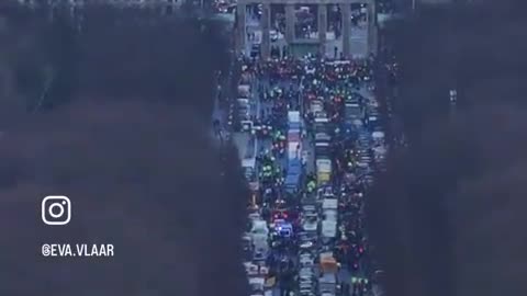 Germany: Thousands of disgruntled farmers, truckers and citizens took to the streets of Berlin today