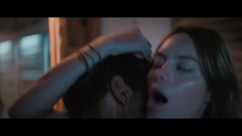 No Limit / Kissing Scene — Roxana and Pascal (Camille Rowe and Sofiane Zermani)