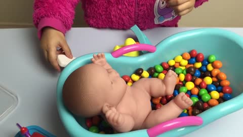 baby doll bathing explains how to bath a baby