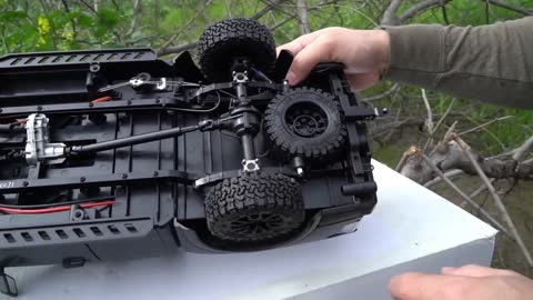 RTR 4WD Realistic RC Truck - RC4WD Unboxing & RC First Run