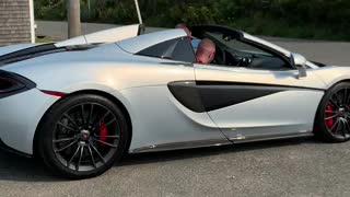 Mclaren 570s cold start.