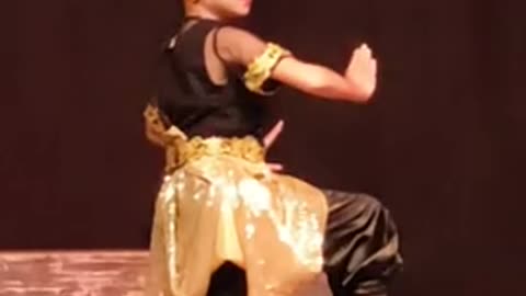 lively little boy in jaipong dance