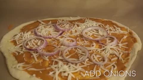 LAZY SUMMER! Thai Tofu Pizza with Peanut Sauce - Amazing Thai Food