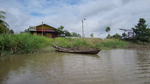 Camino Ruio Abajo por el Amazonas