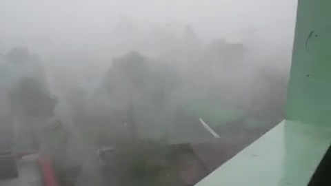 Typhoon Rammasun batters Philippines