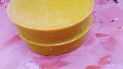 The first results of melting the wax.