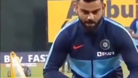 Virat kohli 😀😀! I who is he mimicking? Cricket funny videos #shorts