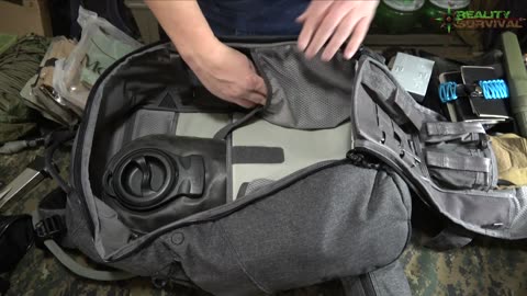 The Perfect Get Home Bag - The Maxpedition Entity 35 Liter