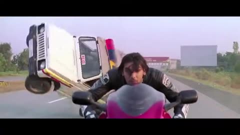 DHOOM MOVIE ACTION CLIP 👍 JOHN ABRAHAM ACTION CLIP DHOOM 🌹 ABHISHEK BACHCHAN ♥️ ALI ♥️ DHOOM