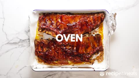 Oven Pork Ribs with sticky Barbecue Sauce!