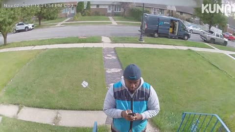 Amazon Delivery Driver Dances To "Let's Go Brandon" Doorbell