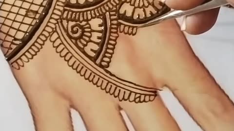 Simple mehndi