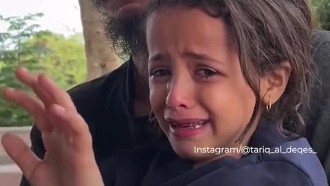 This Palestinian girl bid farewell to her family members who were killed in Israeli attacks