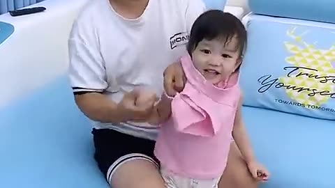 Father with his daughter funny video 😂