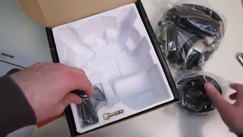 Shure SRH750DJ Headphones Unboxing