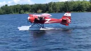 Kitfox IV on EDO floats