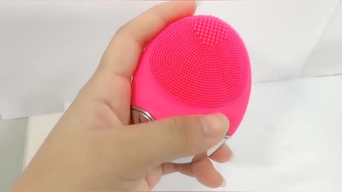 Facial Cleansing Brush and Skin Care Device