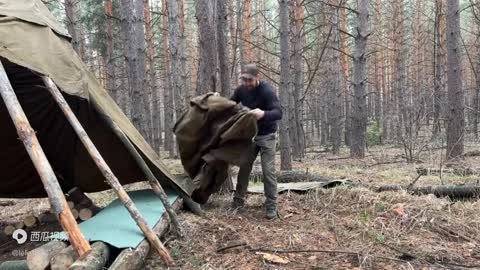 14 === Camping in tents with my daughter - baking pizza in the oven