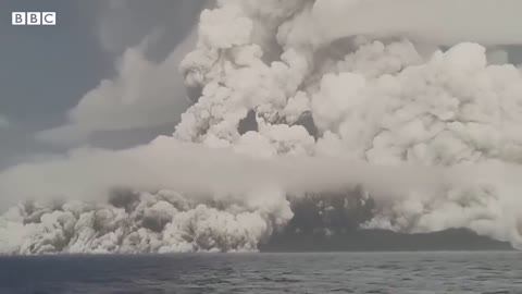 Volcanic eruption in Tonga reshaped Pacific seafloor - BBC News