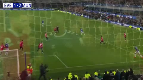 EVERTON 1-2 MAN UNITED | Premier League highlights