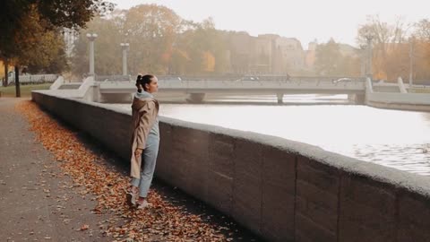 Walking on the leafs of automne