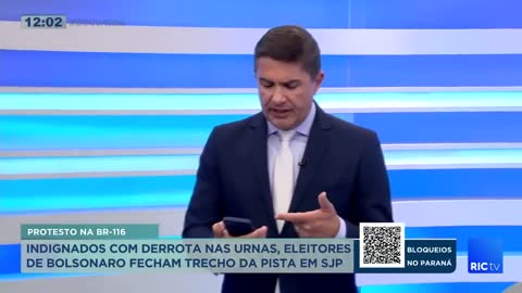 Caminhoneiros bolsonaristas fazem protestos e fecham estradas pelo Brasil