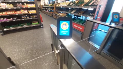 UK Aldi requires QR code scan to ENTER shop.