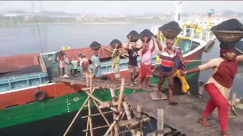 Male & Female labourers working together