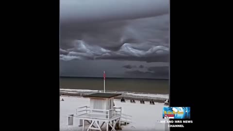 Seeing the Rare Phenomenon of the Sky Splitting in Two in China