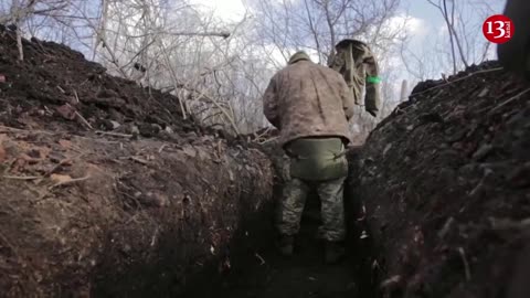 Ukrainian troops dig trenches on Bakhmut's outskirts - “We won’t surrender”