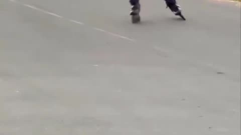 Grapevine trick on Rollerblades