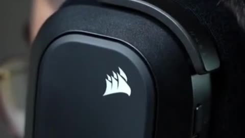 CORSAIR HS80 RGB Wireless Premium Gaming Headphone Mac, PC, PS5, PS4 - Carbon