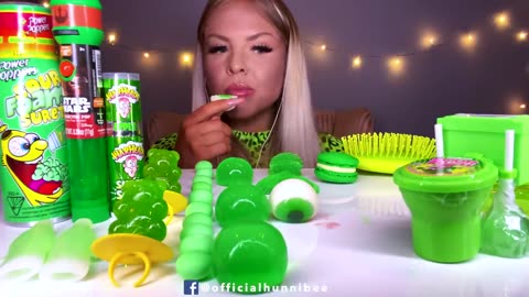 ASMR *GREEN FOOD* APPLE JELLY, EDIBLE TEDDY BEAR, HAIR BRUSH, SOUR CANDY, SHEET JELLY MUKBANG 먹방