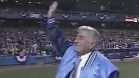 RIP Tony Bennett: His Legendary Performance at 1998 World Series