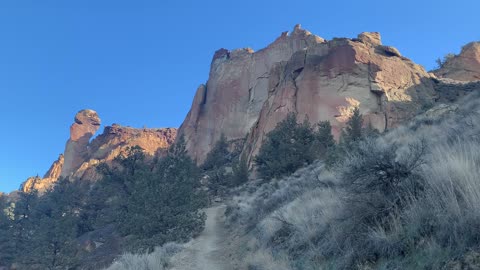 Monkey Face Canyon Formation – Smith Rock State Park – Central Oregon