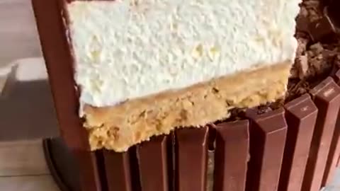 KitKat Cheesecake Easy Recipe No Bake