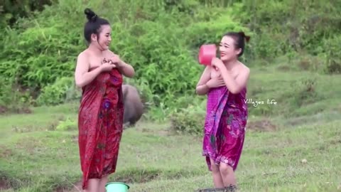 Beautiful Girl Village Bathing: Bath in River Village Girls - River Bath