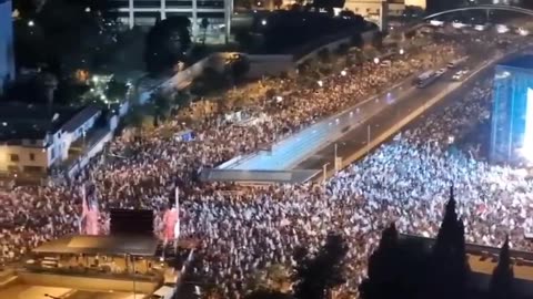 Tens of thousands in Tel Aviv rally against the Netanyahu coalition