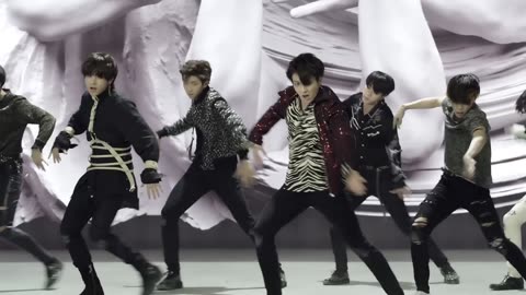 BTS (방탄소년단) 'FAKE LOVE' Official.