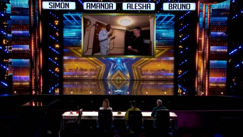 Trixy SHOCKS Simon Cowell with UNBELIEVABLE magic act / Auditions / BGT 2024