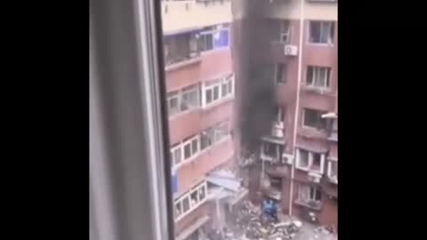 An explosion occurred in a residential building in Shenyang, and a fire broke out at the scene