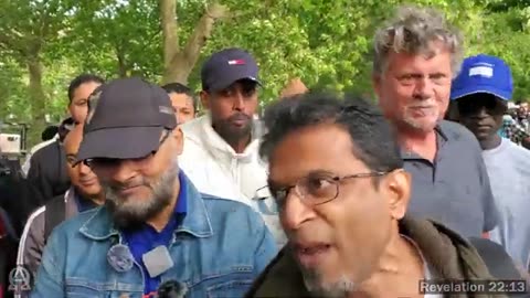 Speakers Corner - Ravi Debates Hashim - Sex Slaves Allowed In Islam, Not Christi