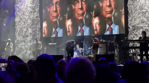 Singer Morrissey Delivers Blistering Attack on Bill Gates, Klaus Schwab, Fauci during Show