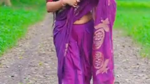 Arpita_sahaThe_Most_Glamorous_Saree_Lover_Latest_Photoshoot(240p).mp4