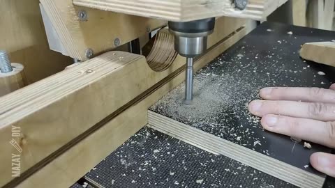 DIY Benchtop Jointer with Precise Adjustments of 4