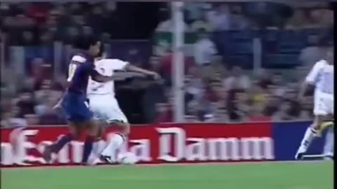 O Primeiro Gol de Ronaldinho Pelo Barcelona