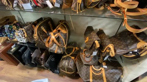 BUYING SECOND HAND LOUIS VUITTON IN JAPAN | CHEAP LUXURY FASHION | CHANEL, GUCCI & LOUIS VUITTON