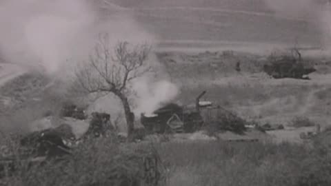 WWI-vintage 28cm Haubitze L 12 siege howitzer engages Soviet fortifications in Sevastopol in 1942